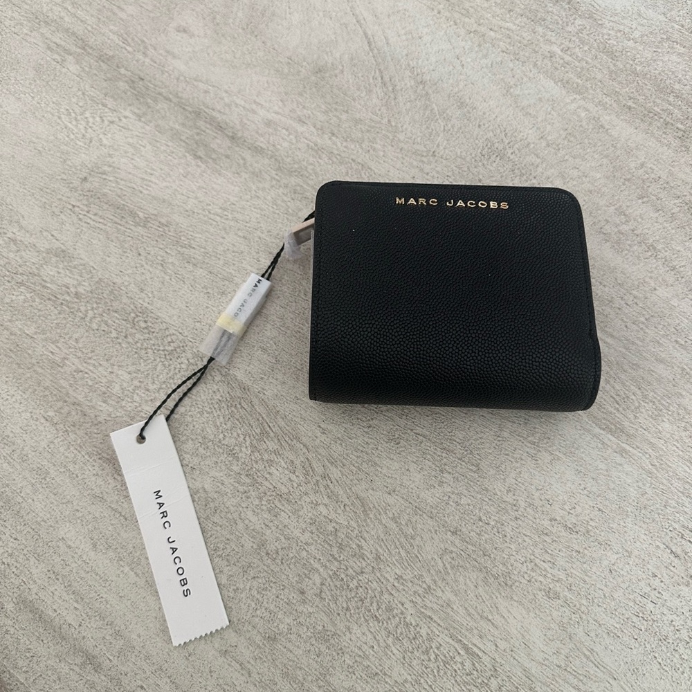 NWT Marc Jacobs Mini Grind Bifold Wallet in Black